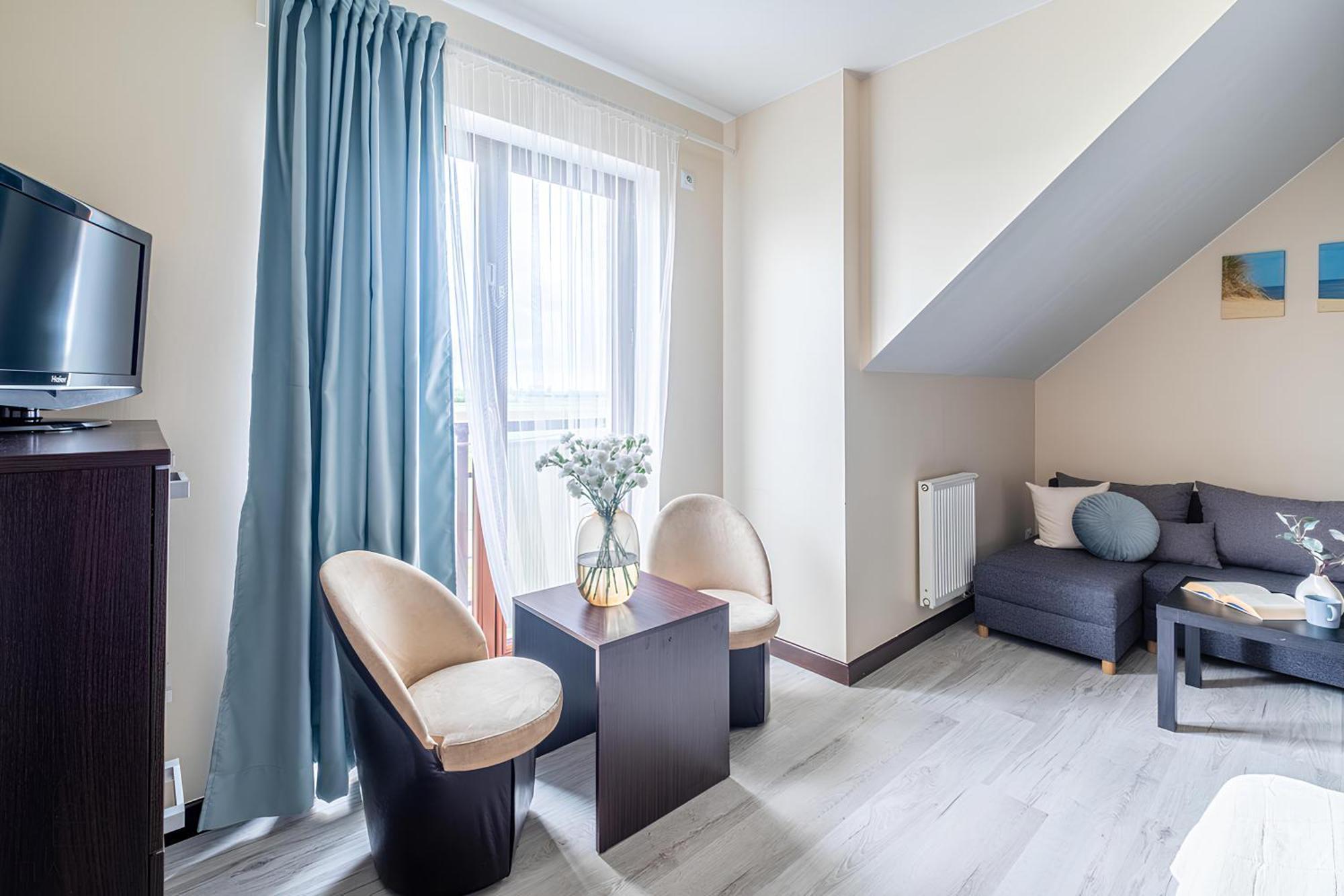 Sztutowo Lazurowy Dwor - Apartamenty Oraz Pokoje Z Basenem I Parkingiem Exterior foto