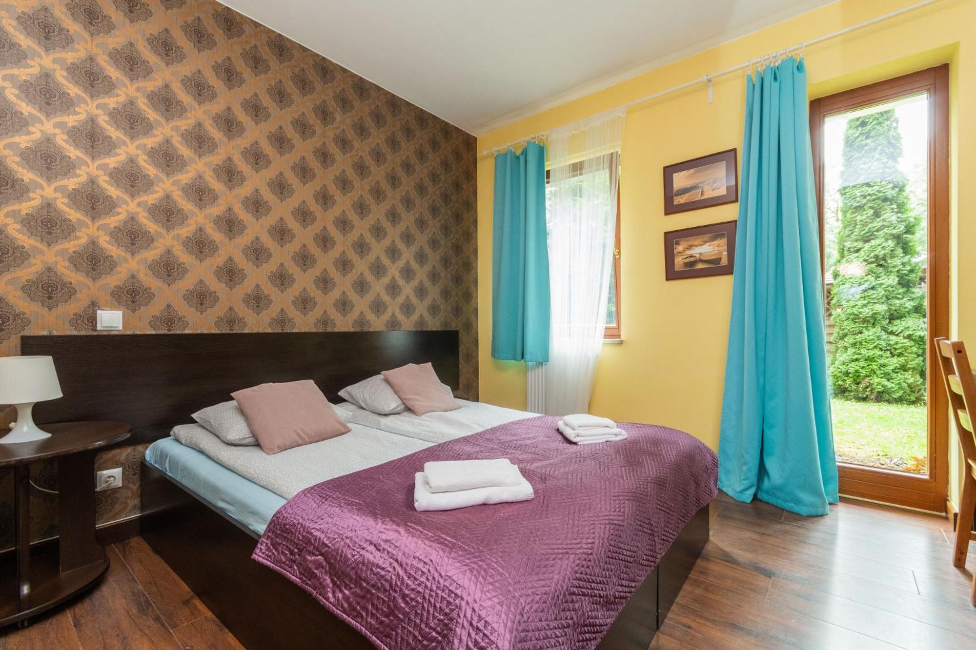 Sztutowo Lazurowy Dwor - Apartamenty Oraz Pokoje Z Basenem I Parkingiem Exterior foto
