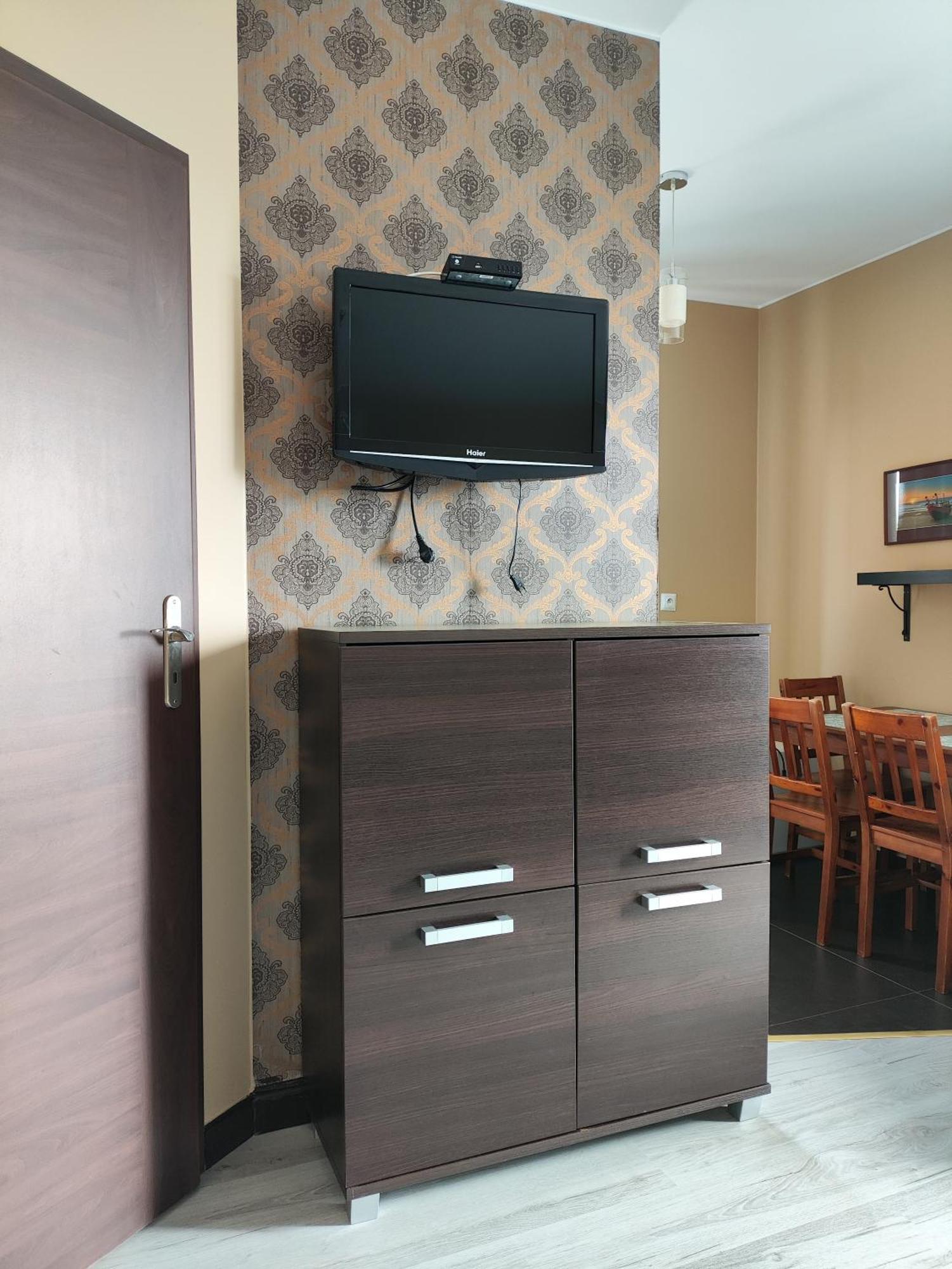 Sztutowo Lazurowy Dwor - Apartamenty Oraz Pokoje Z Basenem I Parkingiem Exterior foto